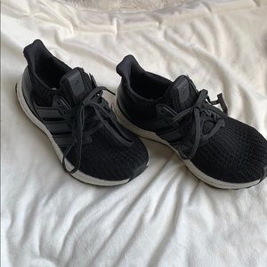 Women’s ADIDAS Ultraboost Shoes Black size 5